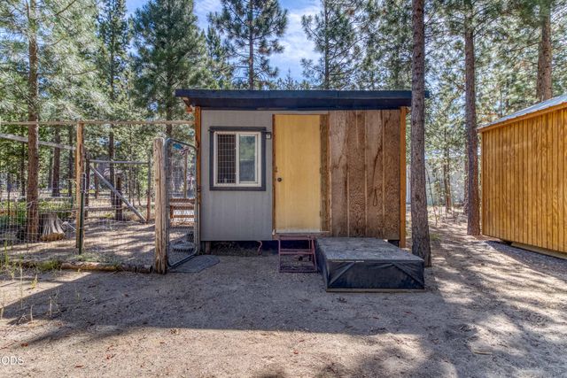 15869 Burlwood Lane, La Pine, OR 97739