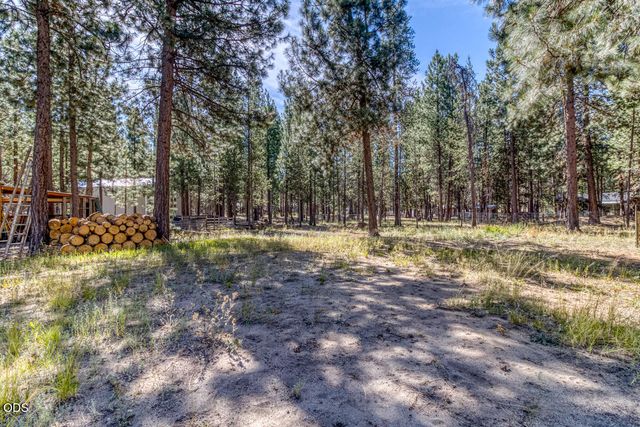 15869 Burlwood Lane, La Pine, OR 97739