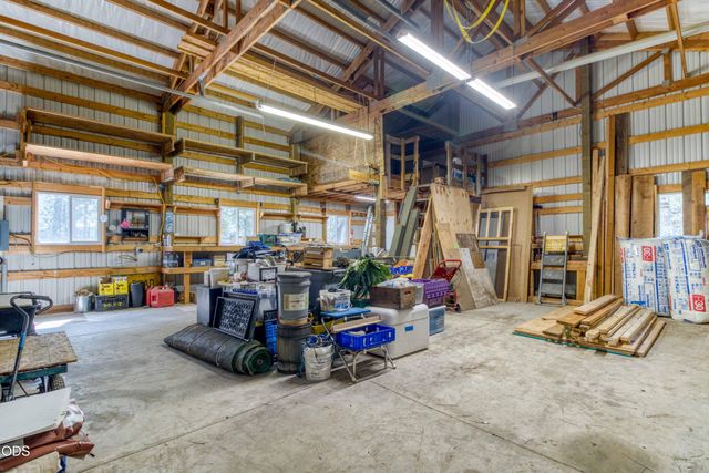 15869 Burlwood Lane, La Pine, OR 97739