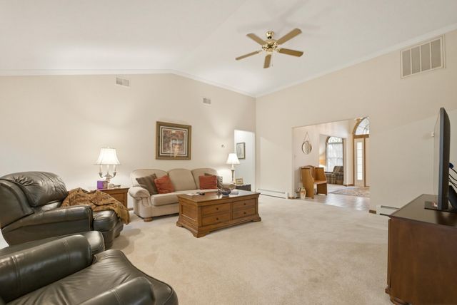 11230 Sandpiper Street, Demotte, IN 46310