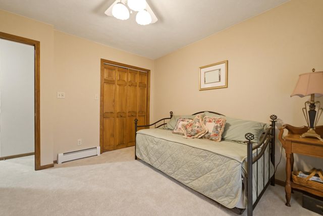 11230 Sandpiper Street, Demotte, IN 46310