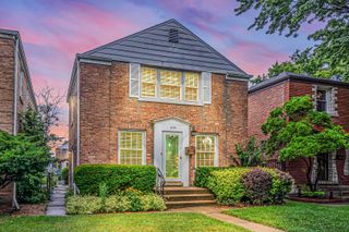 4124 N Pontiac Avenue, Chicago, IL 60634