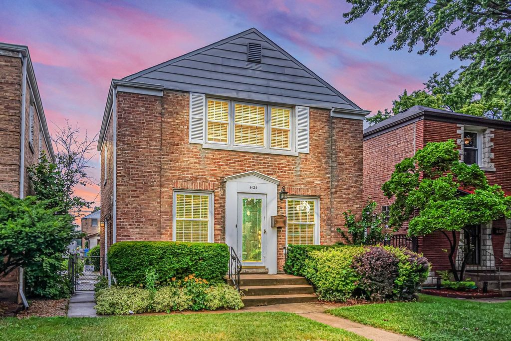 4124 N Pontiac Avenue, Chicago, IL 60634
