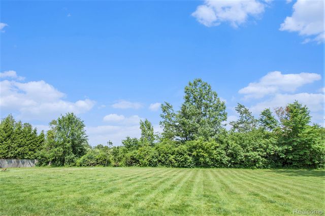 7471 Brewer Road, Mundy Township, MI 48507