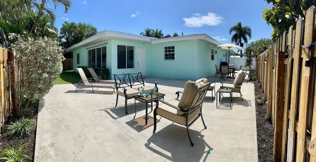 2725 SE 2nd Court, Pompano Beach, FL 33062