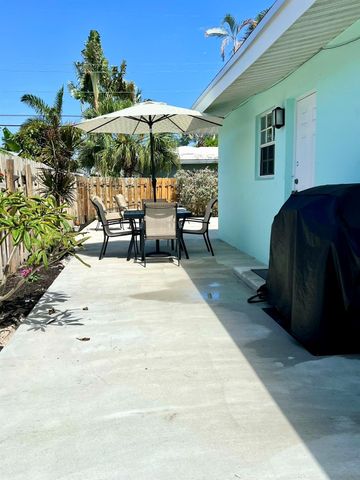 2725 SE 2nd Court, Pompano Beach, FL 33062