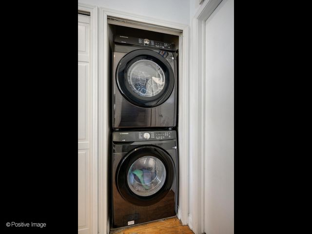 1502 W OHIO Street 1F, Chicago, IL 60622