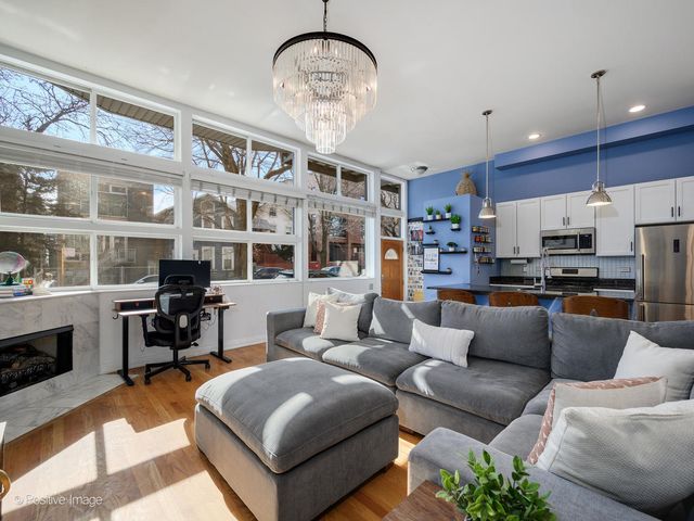 1502 W OHIO Street 1F, Chicago, IL 60622