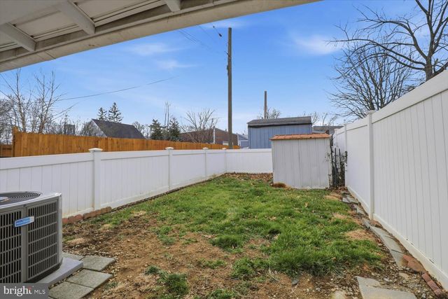 127 N RAILROAD ST, Annville, PA 17003