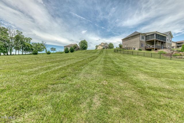 1300 Little Shadden Way, Johnson City, TN 37615