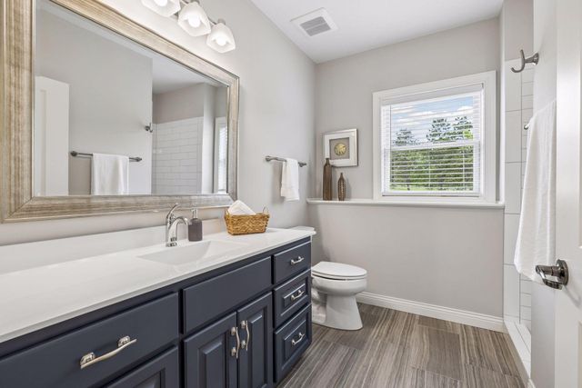 1984 Annika Drive N, Lake Elmo, MN 55042