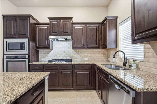 1004 Edgefield Lane, Forney, TX 75126