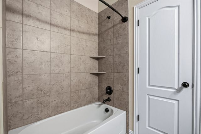 1004 Edgefield Lane, Forney, TX 75126