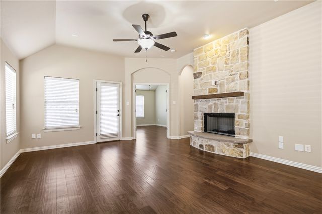 1004 Edgefield Lane, Forney, TX 75126