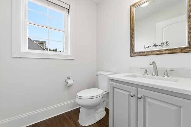 21 Fieldstone Ln, Billerica, MA 01862