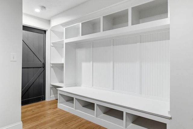 21 Fieldstone Ln, Billerica, MA 01862