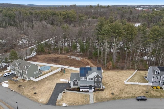 21 Fieldstone Ln, Billerica, MA 01862