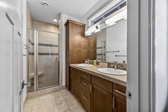 1517 NW Mt Washington Drive, Bend, OR 97703