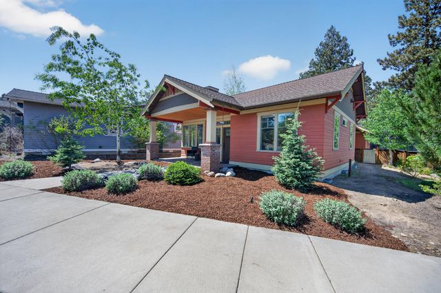 1517 NW Mt Washington Drive, Bend, OR 97703