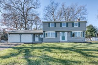 1 Oxford Drive, Enfield, CT 06082