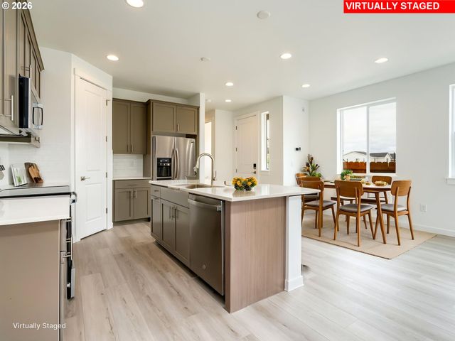 814 Nw 178TH Way, Ridgefield, WA 98642