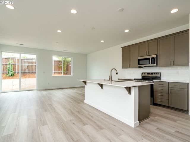814 Nw 178TH Way, Ridgefield, WA 98642