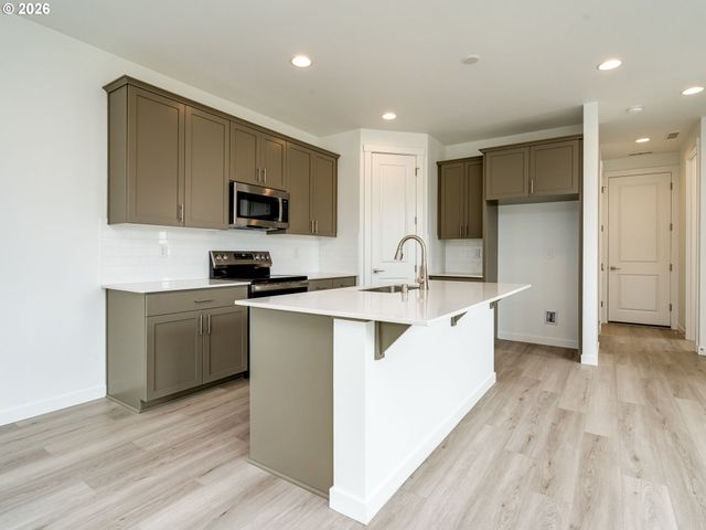 814 Nw 178TH Way, Ridgefield, WA 98642