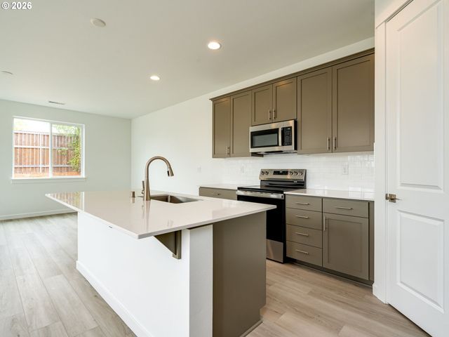 814 Nw 178TH Way, Ridgefield, WA 98642