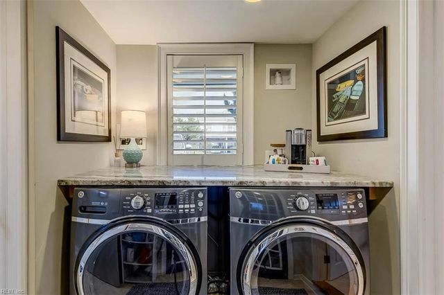 2912 Sandfiddler RD, Virginia Beach, VA 23456