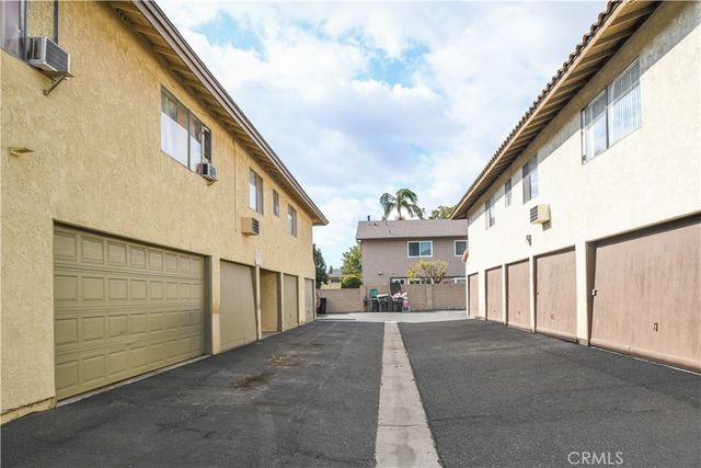 1221 S Sunburst Way, Anaheim, CA 92806