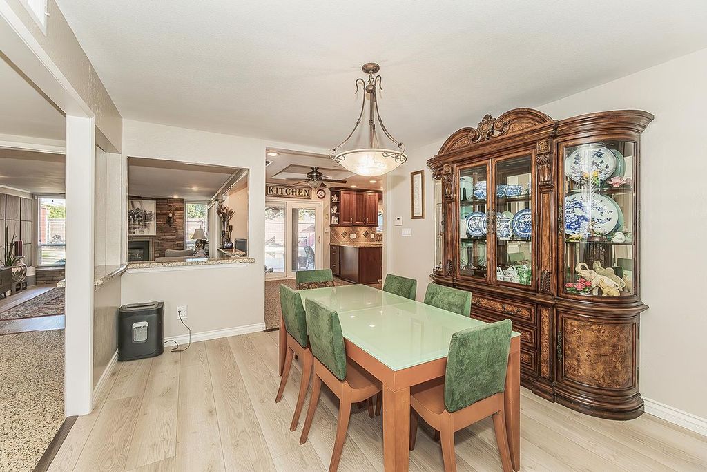 Image 14 of property listing at 5644 N Hazel Avenue, Fresno, CA 93711