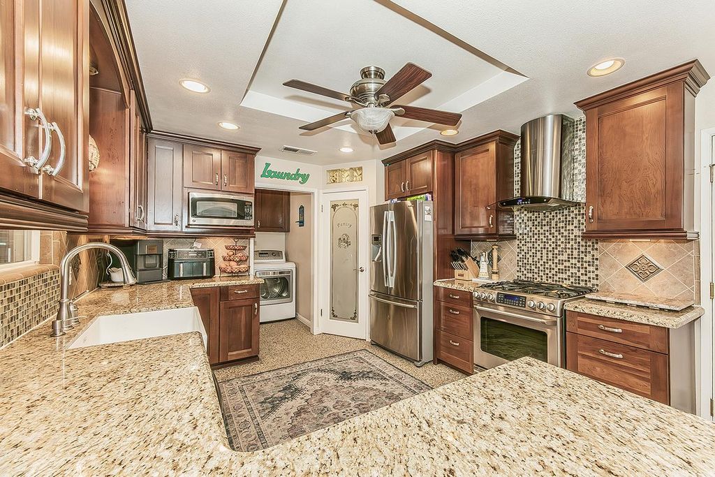 Image 18 of property listing at 5644 N Hazel Avenue, Fresno, CA 93711