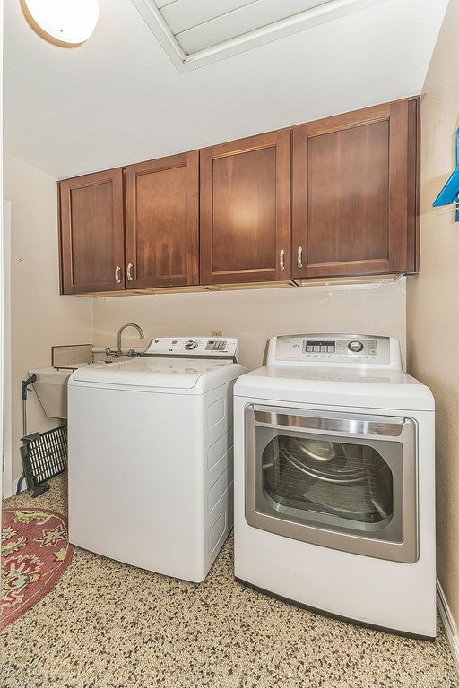 Image 23 of property listing at 5644 N Hazel Avenue, Fresno, CA 93711