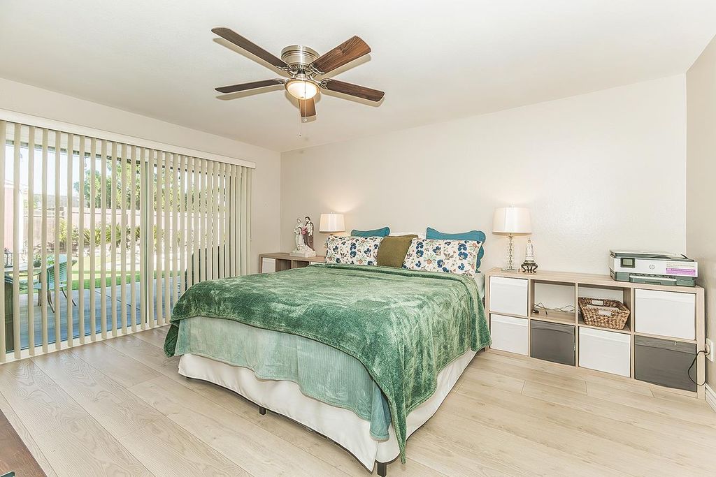 Image 25 of property listing at 5644 N Hazel Avenue, Fresno, CA 93711