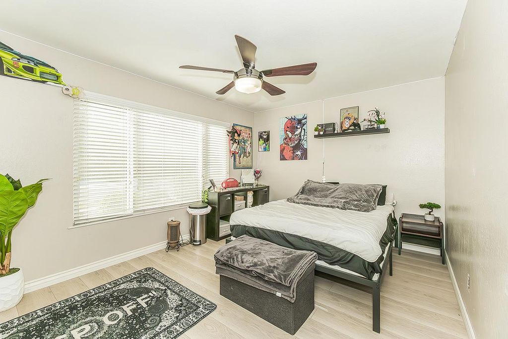 Image 31 of property listing at 5644 N Hazel Avenue, Fresno, CA 93711