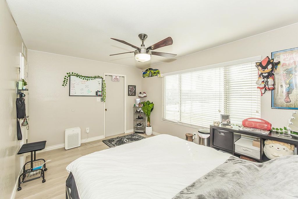 Image 32 of property listing at 5644 N Hazel Avenue, Fresno, CA 93711