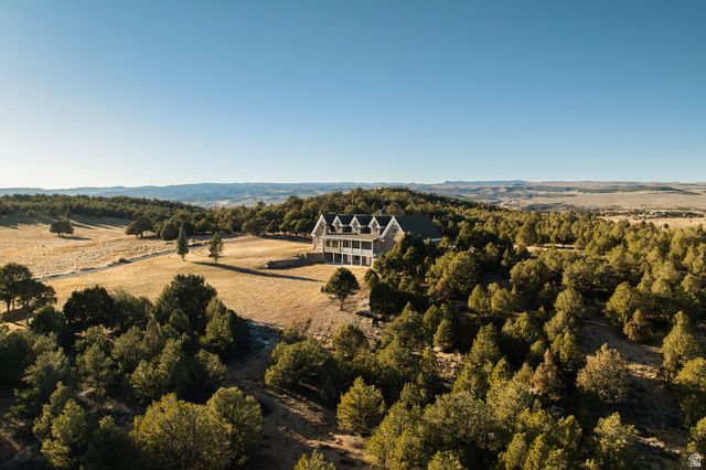 2250 E PAUNSAUGUNT DR, Hatch, UT 84735