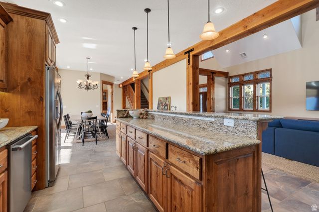 2250 E PAUNSAUGUNT DR, Hatch, UT 84735