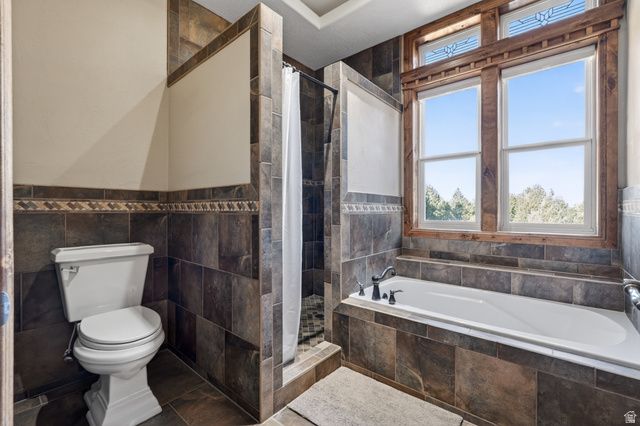 2250 E PAUNSAUGUNT DR, Hatch, UT 84735