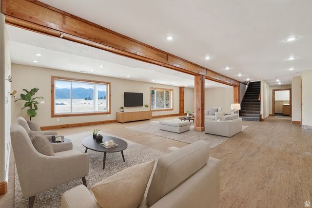 2250 E PAUNSAUGUNT DR, Hatch, UT 84735