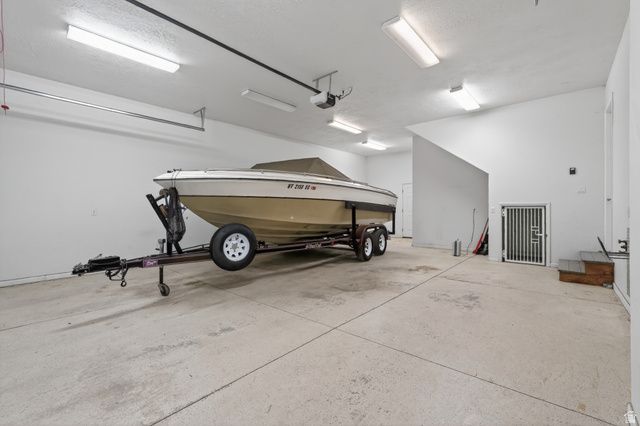 2250 E PAUNSAUGUNT DR, Hatch, UT 84735