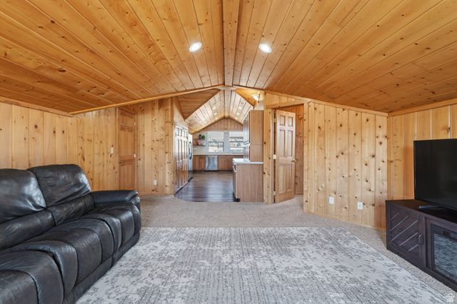 2250 E PAUNSAUGUNT DR, Hatch, UT 84735