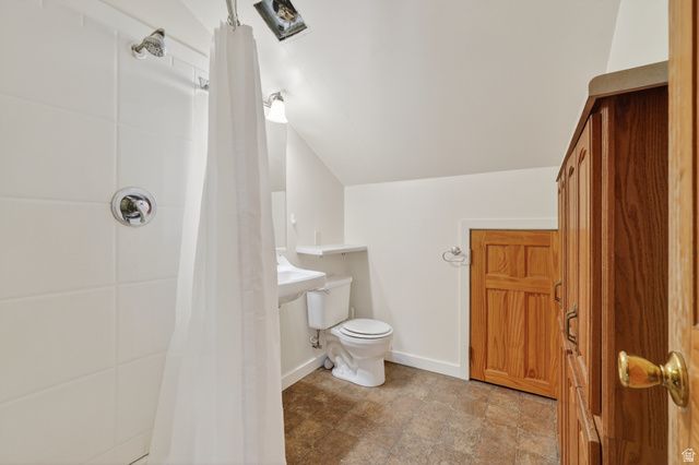 2250 E PAUNSAUGUNT DR, Hatch, UT 84735