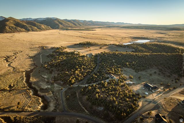 2250 E PAUNSAUGUNT DR, Hatch, UT 84735