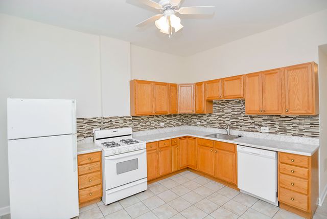 2145 W Chicago Avenue 2, Chicago, IL 60622
