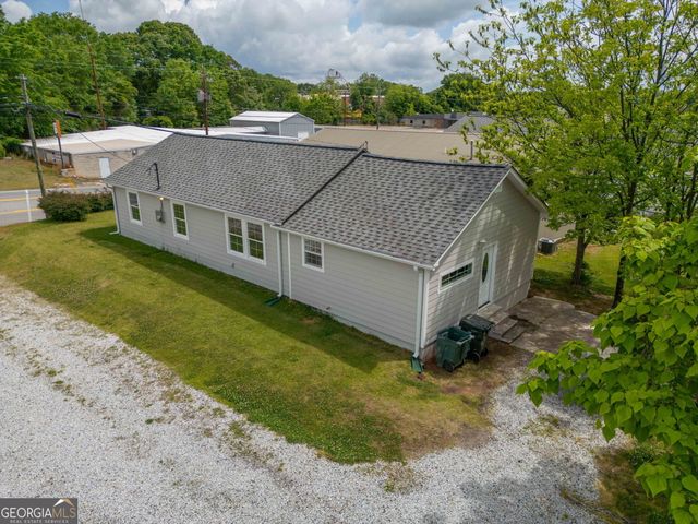 481 W Currahee Street, Toccoa, GA 30577