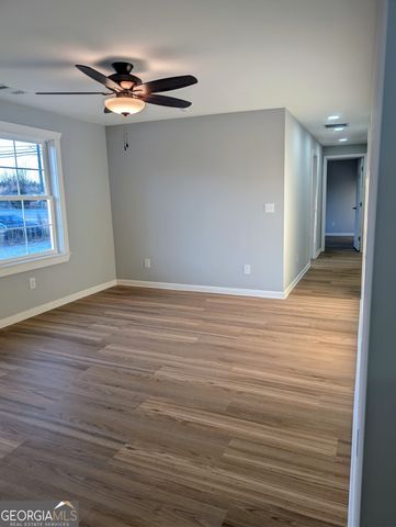 481 W Currahee Street, Toccoa, GA 30577