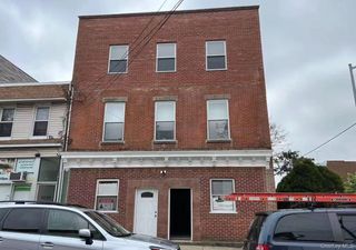 9202 95th Avenue 1 FL, Ozone Park, NY 11416