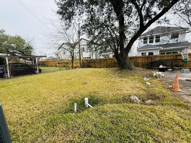 6641 Burkett Street, Houston, TX 77021