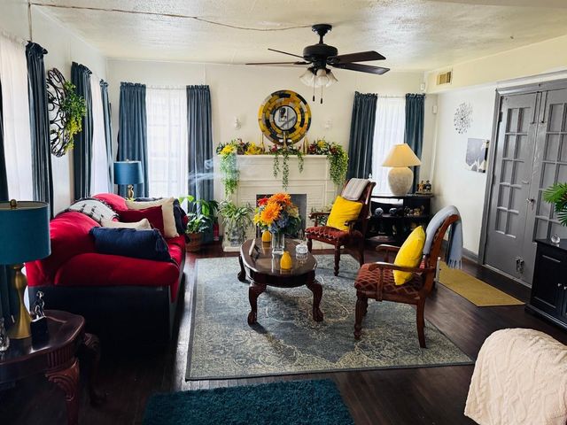 6641 Burkett Street, Houston, TX 77021